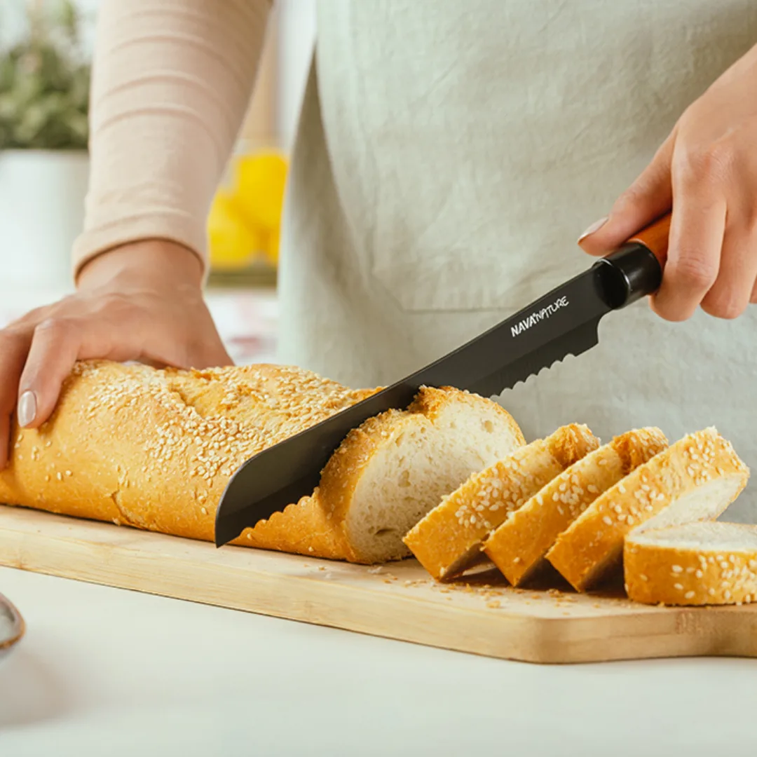 Faca de pão em inox com cabo de madeira e revestimento antiaderente, 32 cm