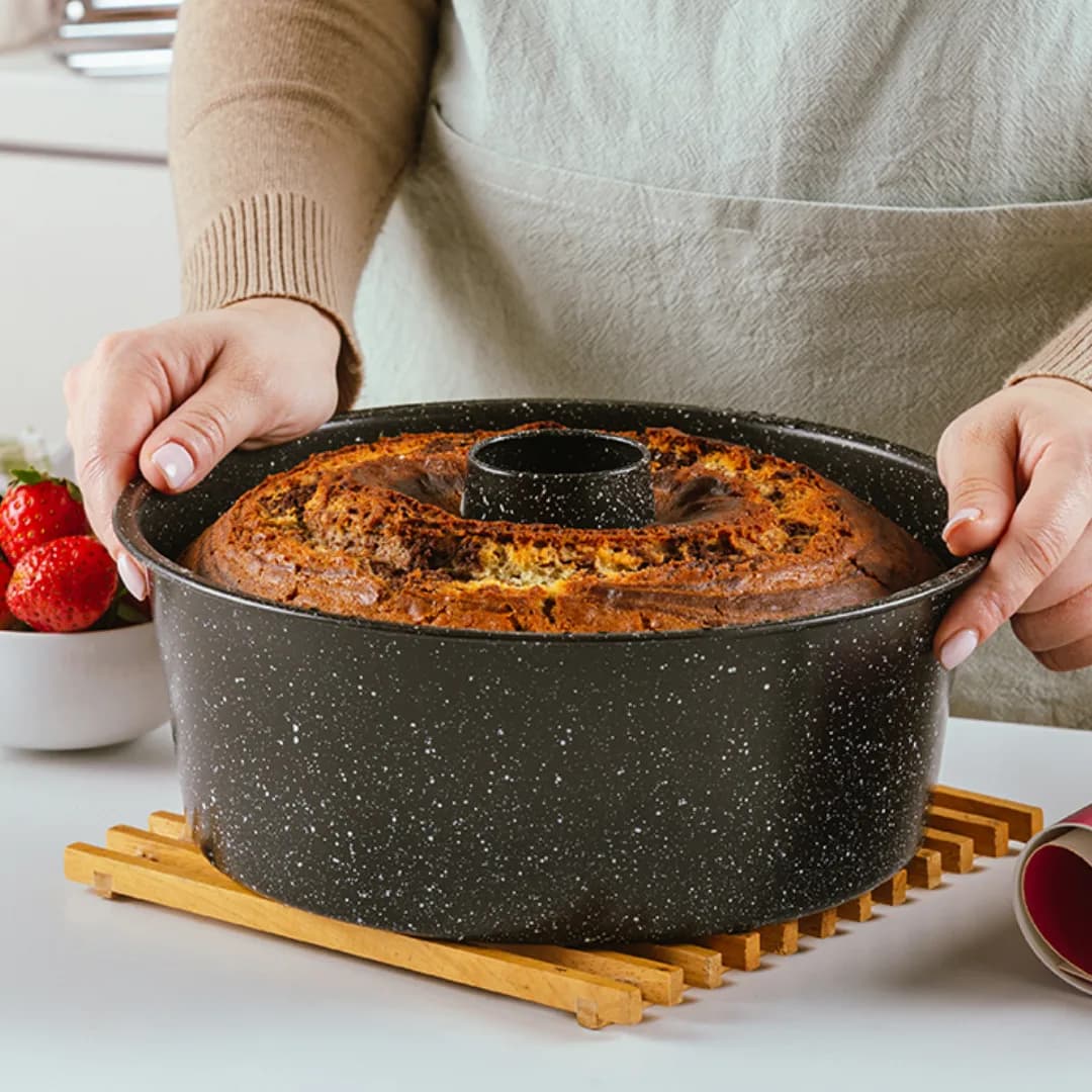 Forma bundt com revestimento antiaderente de pedra, 26 cm