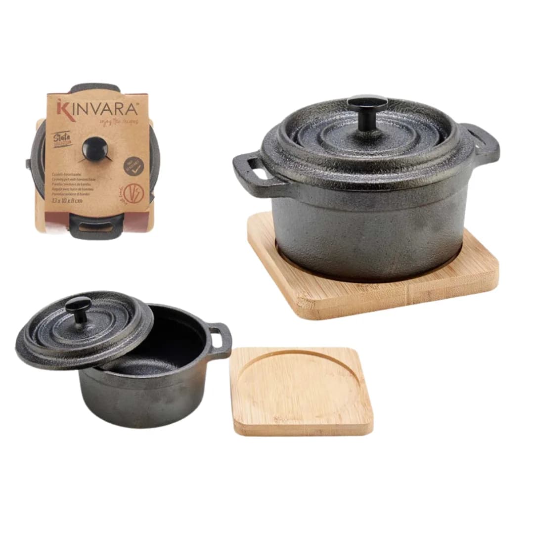 Panela redonda pequena em ferro com bandeja de bambu