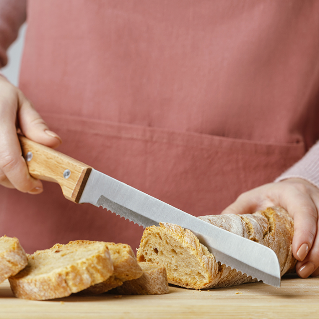 33cm Stainless Steel Bread Knife with Wooden Handle, Terrest. NV